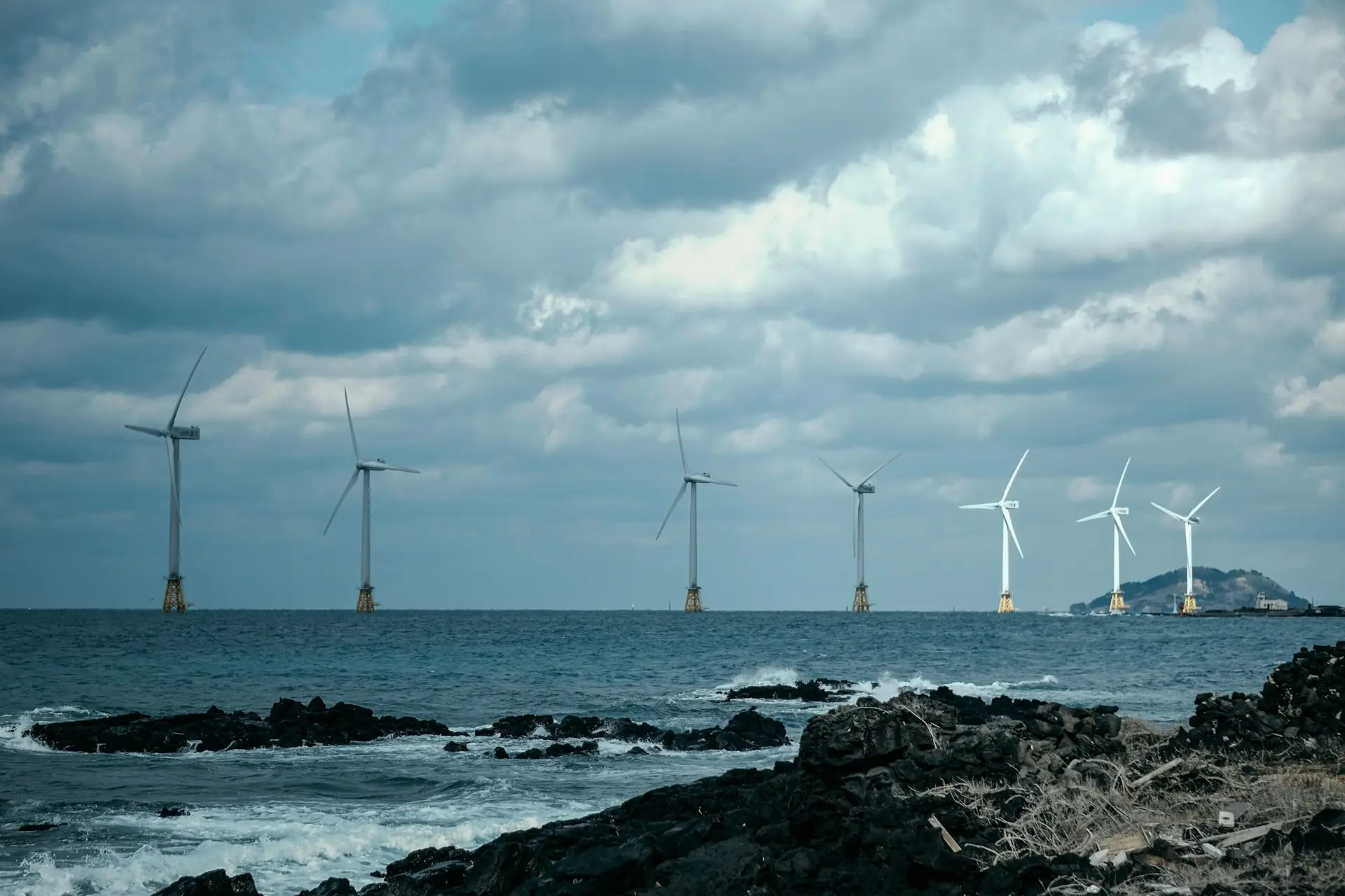 Top Four Challenges Preventing Offshore Wind Farms from Hitting 2030 Targets.