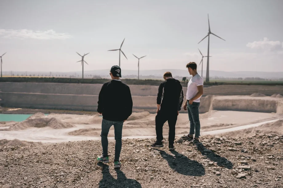 Residents and Tourists’ Perceptions of Wind Turbines in Cretan landscapes: The Stance of “Not in my Back Yard”.
